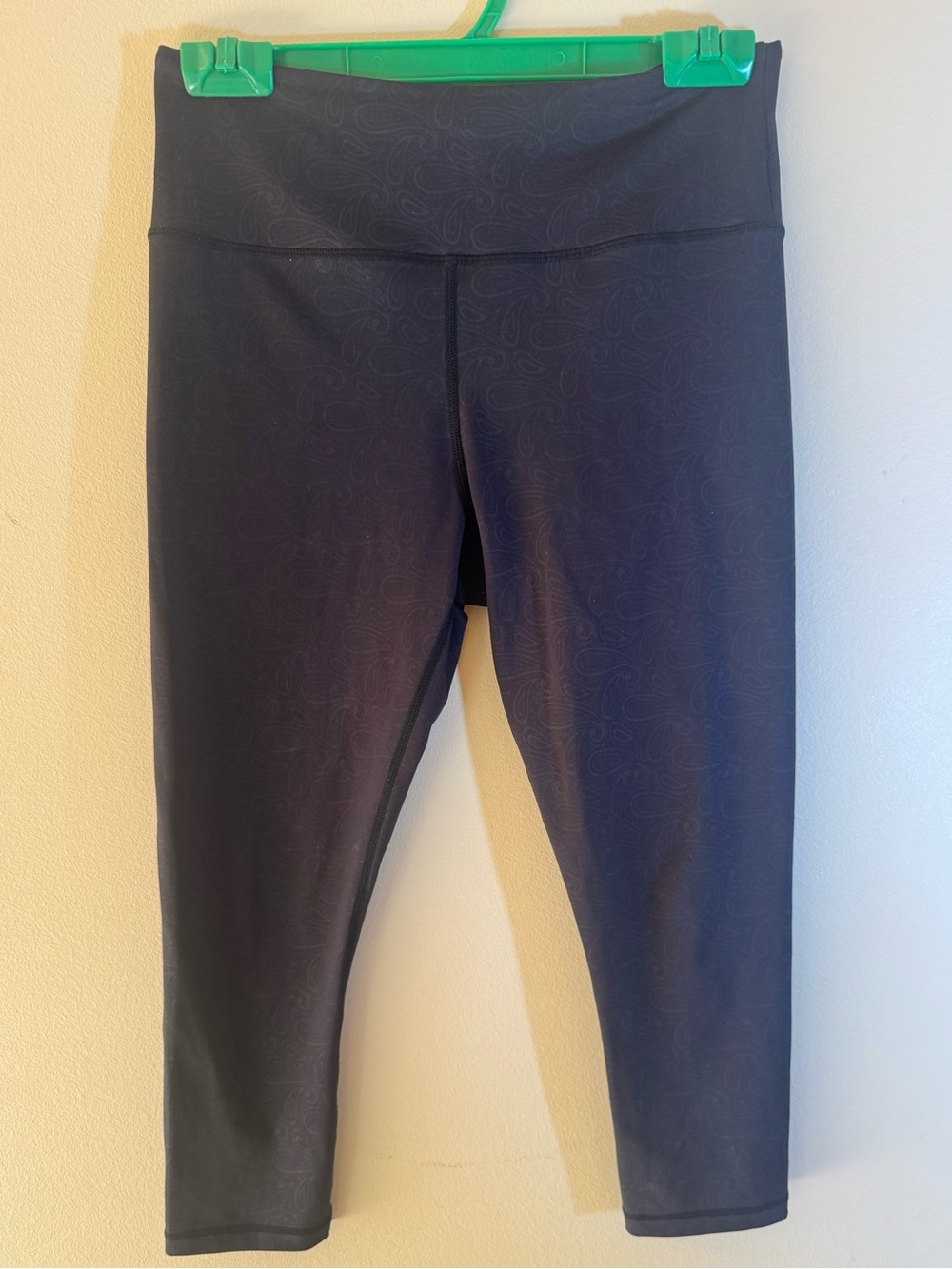Zyia High-Waist Black Capri Leggings with a Paisley Pattern